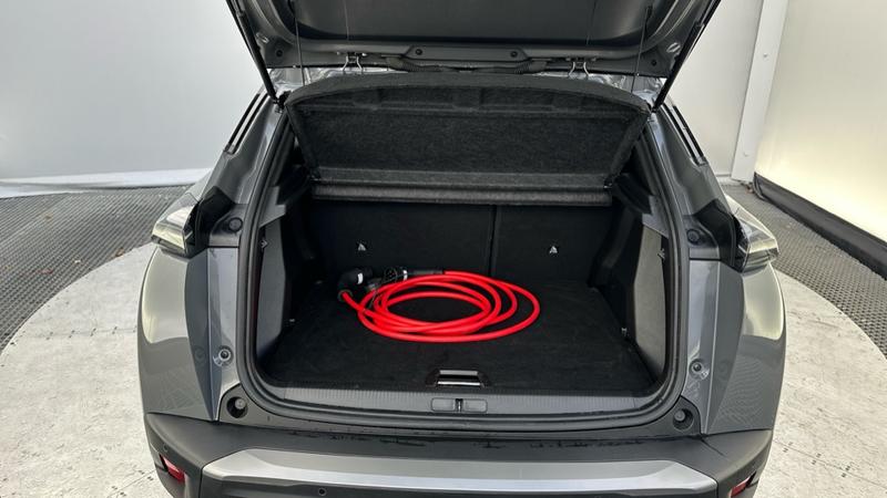 Used Peugeot E-2008 2024 for sale - 76162038: Photo 15