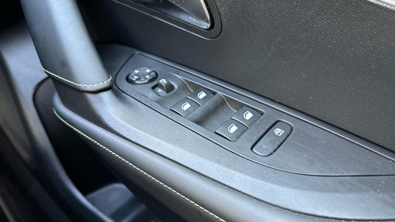 Used Peugeot E-2008 2024 for sale - 76162038: Photo 42