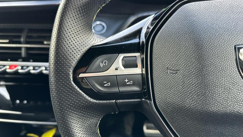 Used Peugeot E-2008 2024 for sale - 76162038: Photo 45