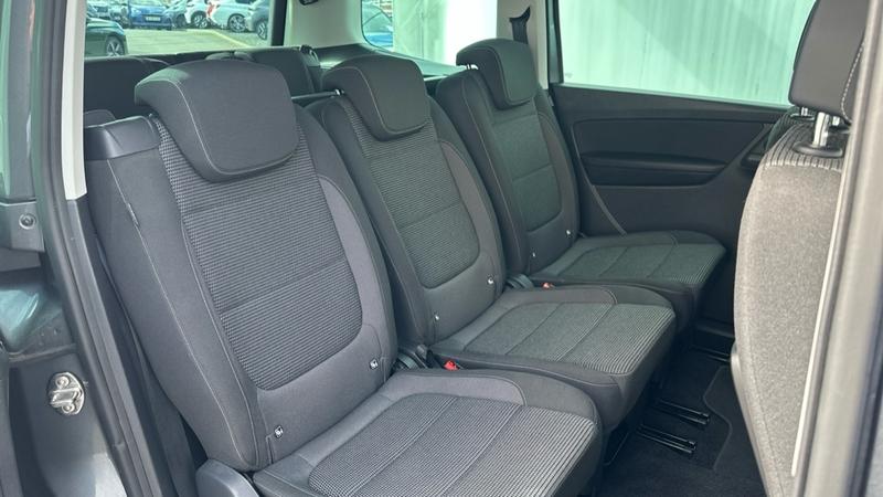 Used Volkswagen Sharan 2021 for sale - 78095000: Photo 16