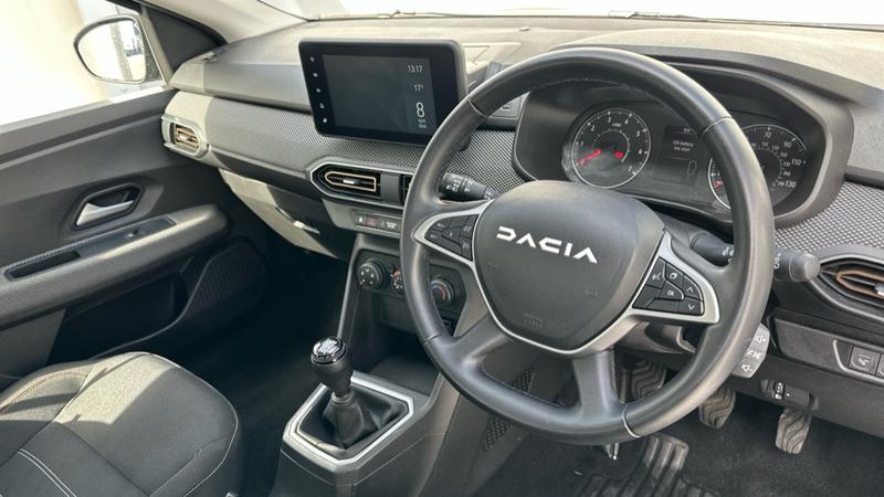 Used Dacia Sandero Stepway 2023 for sale - 78171994: Photo 2