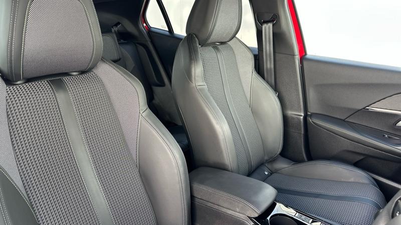 Used Peugeot 2008 2023 for sale - 78162131: Photo 25