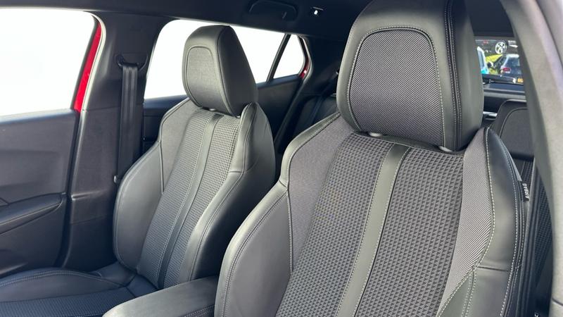 Used Peugeot 2008 2023 for sale - 78162131: Photo 32