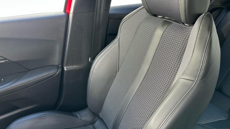 Used Peugeot 2008 2023 for sale - 78162131: Photo 39