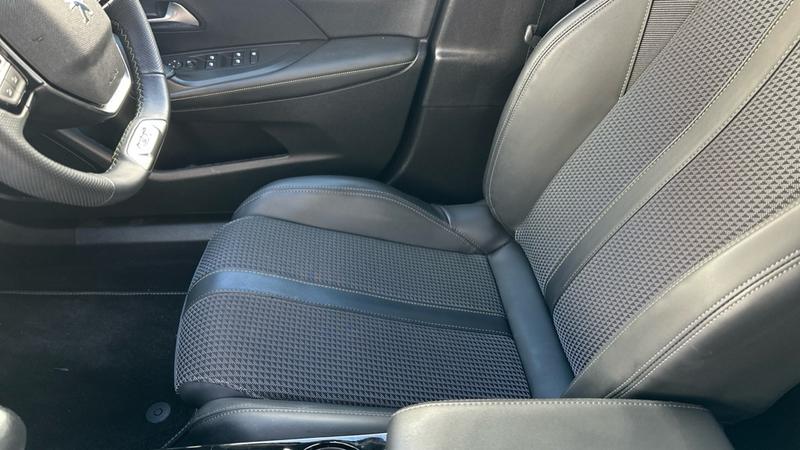 Used Peugeot 2008 2023 for sale - 78162131: Photo 40