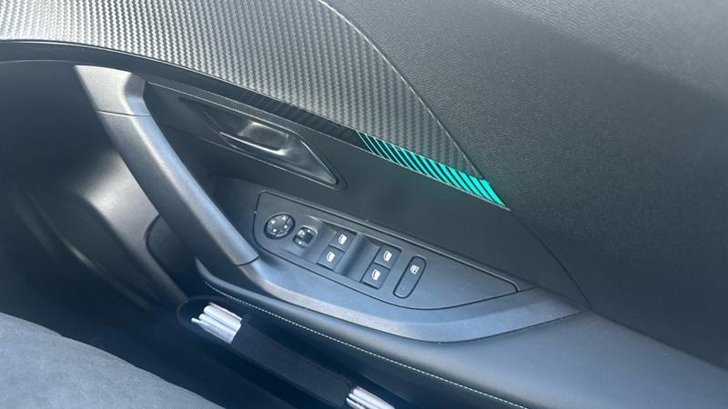 Used Peugeot 2008 2023 for sale - 78060463: Photo 40