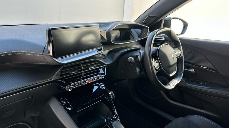 Used Peugeot 2008 2021 for sale - 76730185: Photo 11