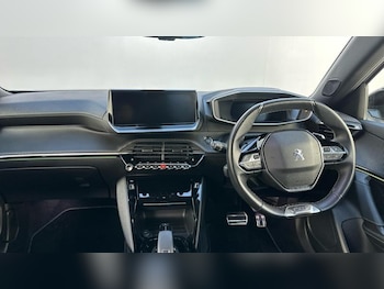 Used Peugeot 2008 2021 for sale - 76730185: Photo