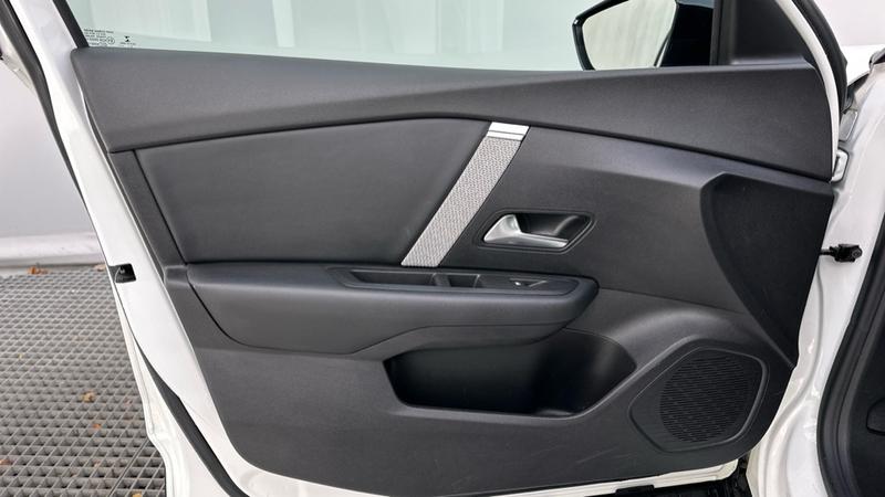 Used Citroen C4 2021 for sale - 76653382: Photo 28