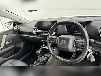 Used Citroen C4 2021 for sale - 76653382: Photo