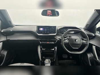 Used Peugeot E-2008 2024 for sale - 79357493: Photo