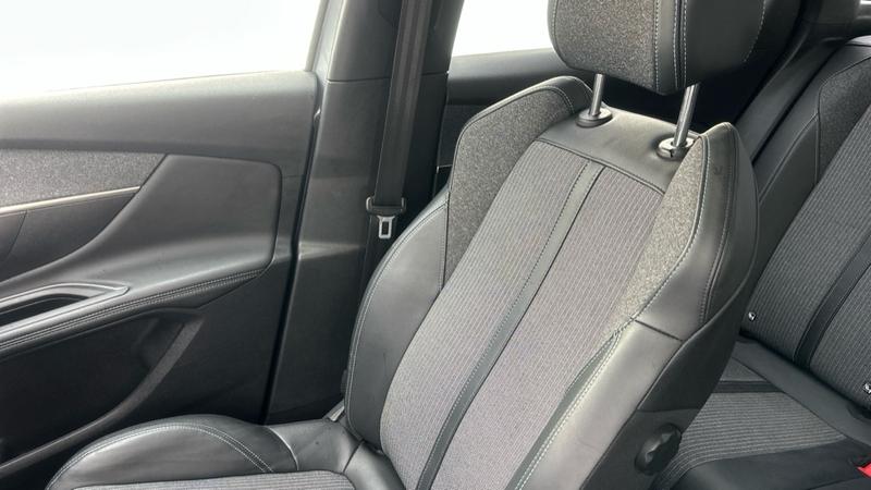 Used Peugeot 3008 2022 for sale - 77532657: Photo 30