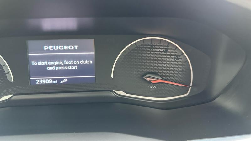 Used Peugeot 208 2021 for sale - 76960859: Photo 13