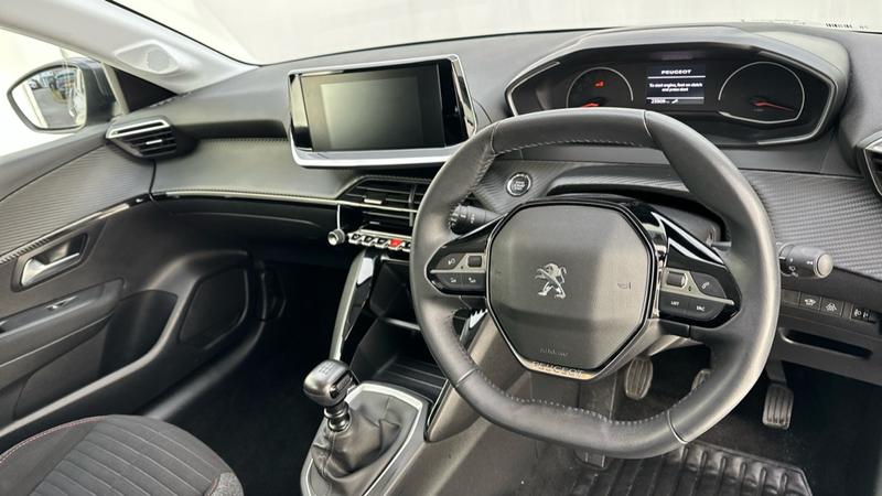 Used Peugeot 208 2021 for sale - 76960859: Photo 2