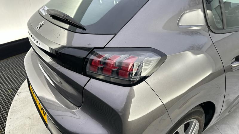 Used Peugeot 208 2021 for sale - 76960859: Photo 30