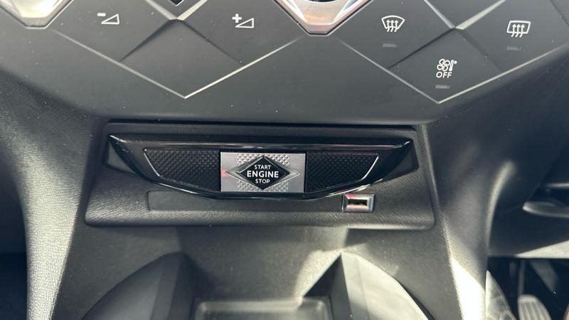 Used DS Automobiles DS 3 Crossback 2022 for sale - 78055677: Photo 45