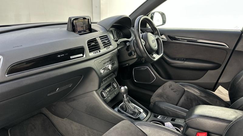 Used Audi Q3 2017 for sale - 77301090: Photo 31