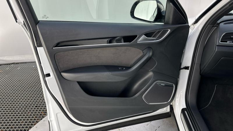 Used Audi Q3 2017 for sale - 77301090: Photo 32