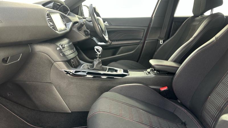 Used Peugeot 308 2017 for sale - 77462487: Photo 31