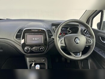 Used Renault Captur 2019 for sale - 77326955: Photo