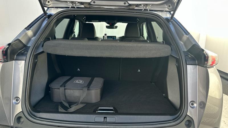 Used Peugeot E-2008 2022 for sale - 78073751: Photo 17