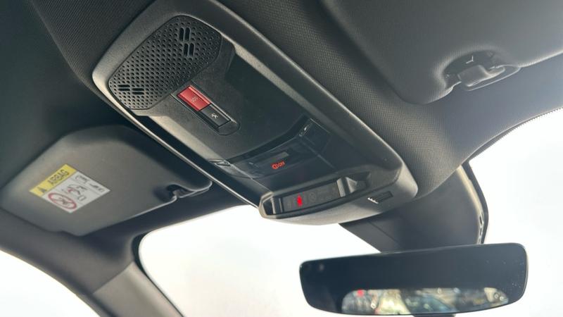 Used Peugeot E-2008 2022 for sale - 78073751: Photo 50