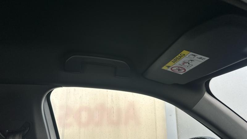 Used Peugeot E-2008 2022 for sale - 78073751: Photo 52