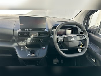 Used Vauxhall Combo Life 2025 for sale - 77747008: Photo