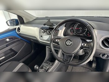 Used Volkswagen up! 2017 for sale - 77301085: Photo