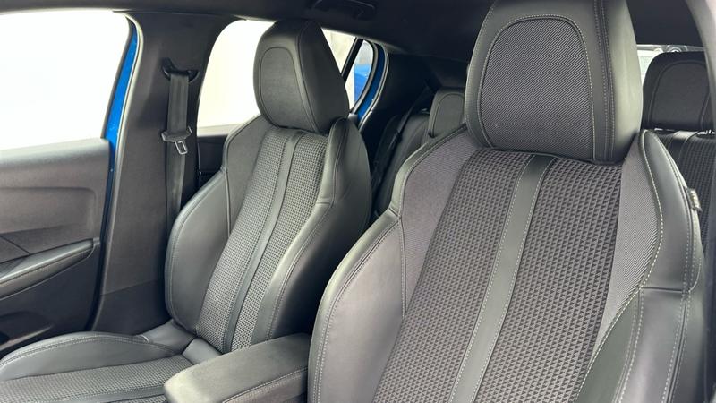 Used Peugeot 208 2023 for sale - 77989064: Photo 32