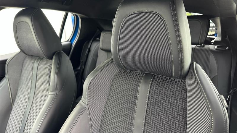 Used Peugeot 208 2023 for sale - 77989064: Photo 33