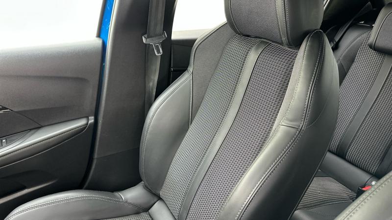 Used Peugeot 208 2023 for sale - 77989064: Photo 37