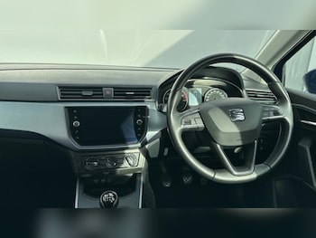 Used SEAT Arona 2019 for sale - 76410218: Photo