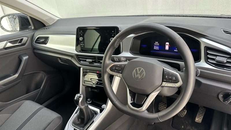 Used Volkswagen T-Roc 2025 for sale - 77532730: Photo 2