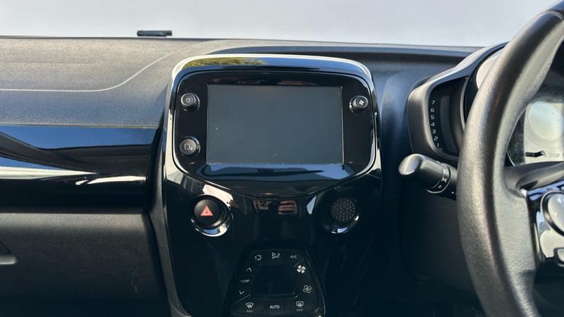 Used Peugeot 108 2018 for sale - 76500648: Photo 12