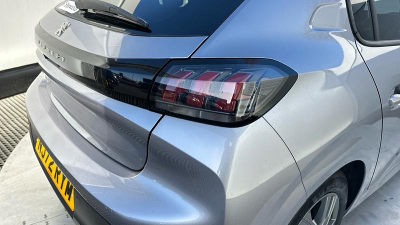 Used Peugeot 208 2022 for sale - 77718705: Photo 53