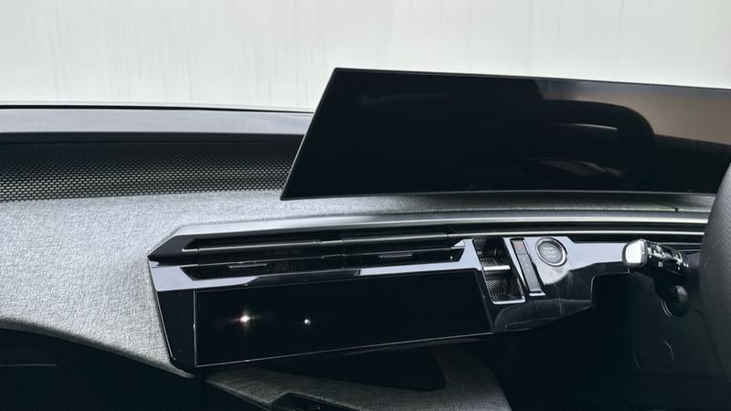 Used Peugeot E-3008 2024 for sale - 77186901: Photo 13