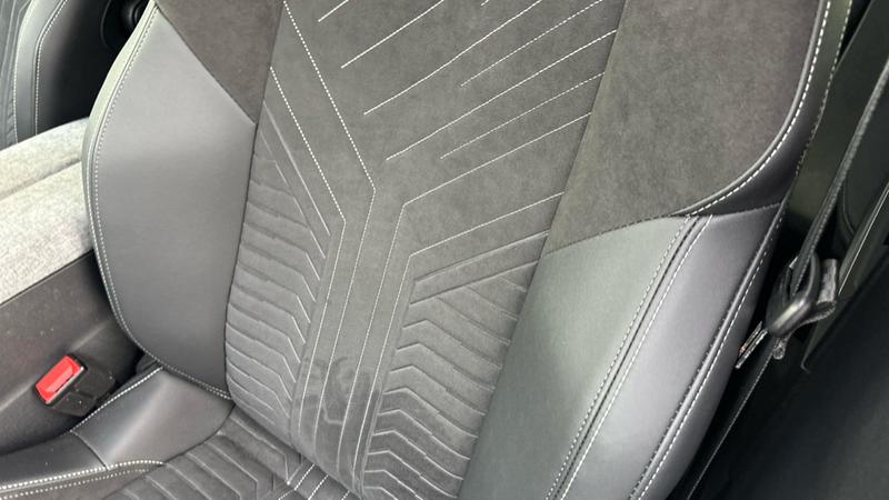 Used Peugeot E-3008 2024 for sale - 77186901: Photo 32