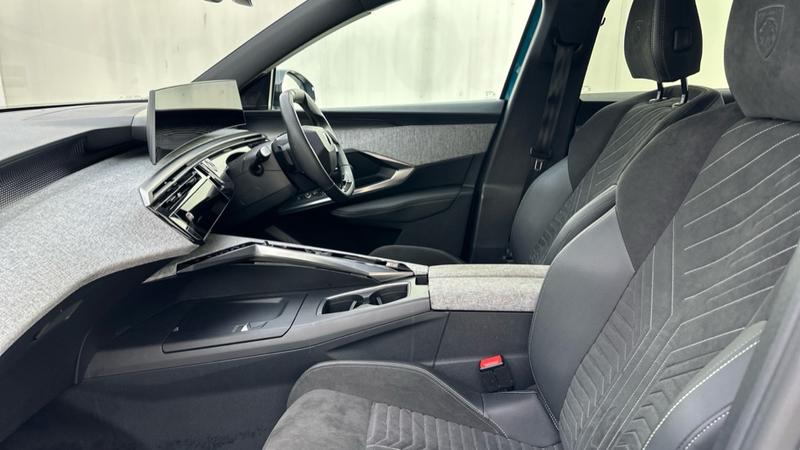 Used Peugeot E-3008 2024 for sale - 77186901: Photo 40