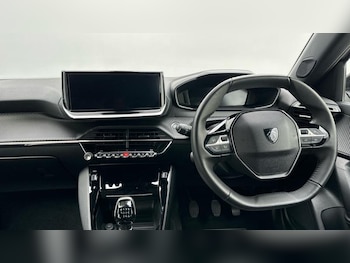 Used Peugeot 2008 2023 for sale - 78843901: Photo