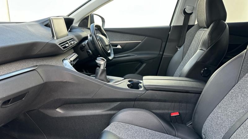 Used Peugeot 3008 2019 for sale - 77855075: Photo 43