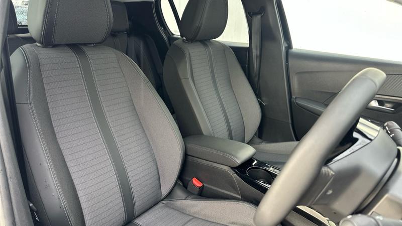 Used Peugeot 208 2023 for sale - 77532642: Photo 21