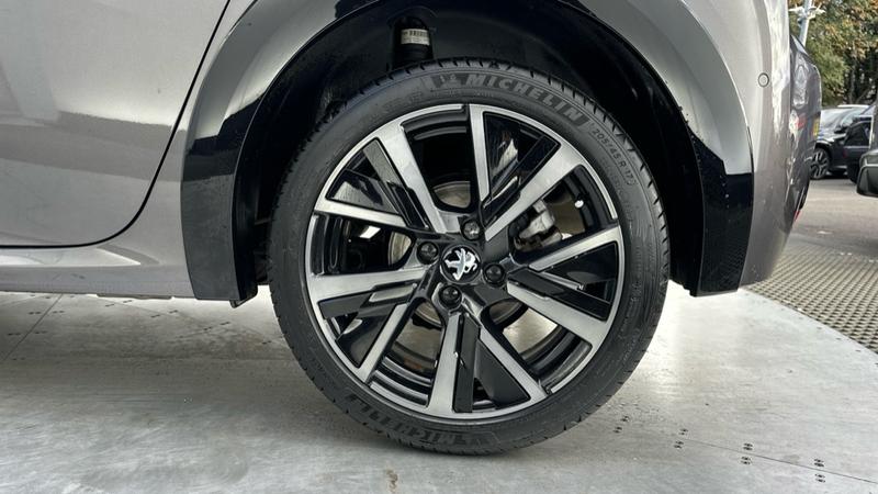 Used Peugeot 208 2022 for sale - 76332536: Photo 18