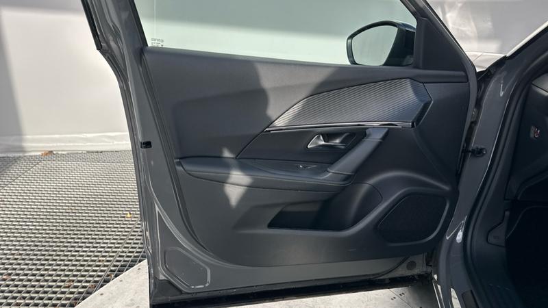 Used Peugeot 2008 2024 for sale - 76653375: Photo 28