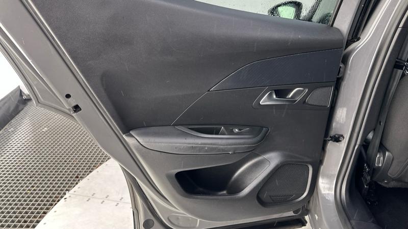 Used Peugeot 2008 2023 for sale - 77407008: Photo 31