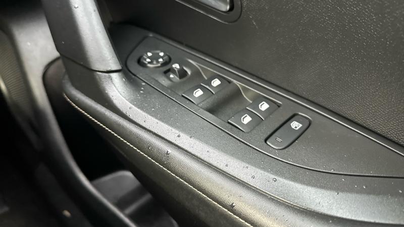 Used Peugeot 2008 2023 for sale - 77407008: Photo 54