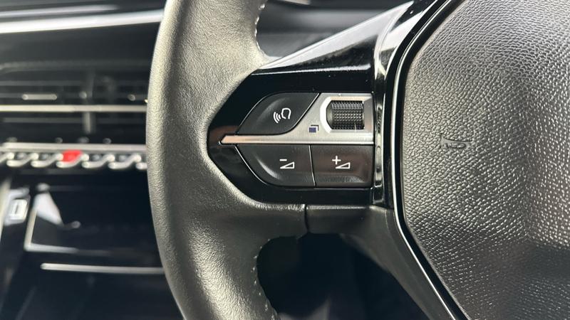 Used Peugeot 2008 2023 for sale - 77407008: Photo 59