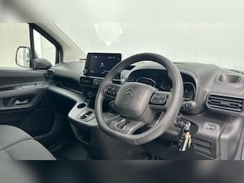 Used Citroen Berlingo 2023 for sale - 79664999: Photo