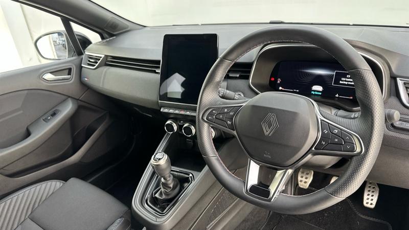 Used Renault Clio 2025 for sale - 77613662: Photo 2