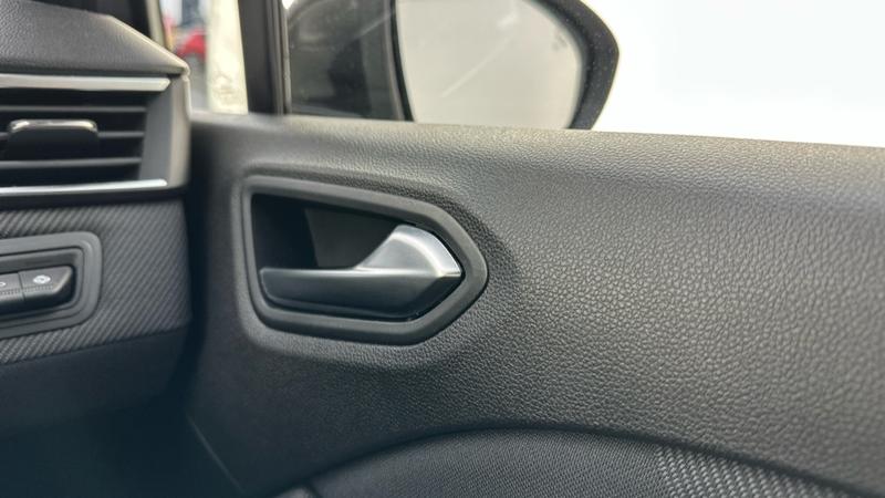 Used Renault Clio 2025 for sale - 77613662: Photo 46